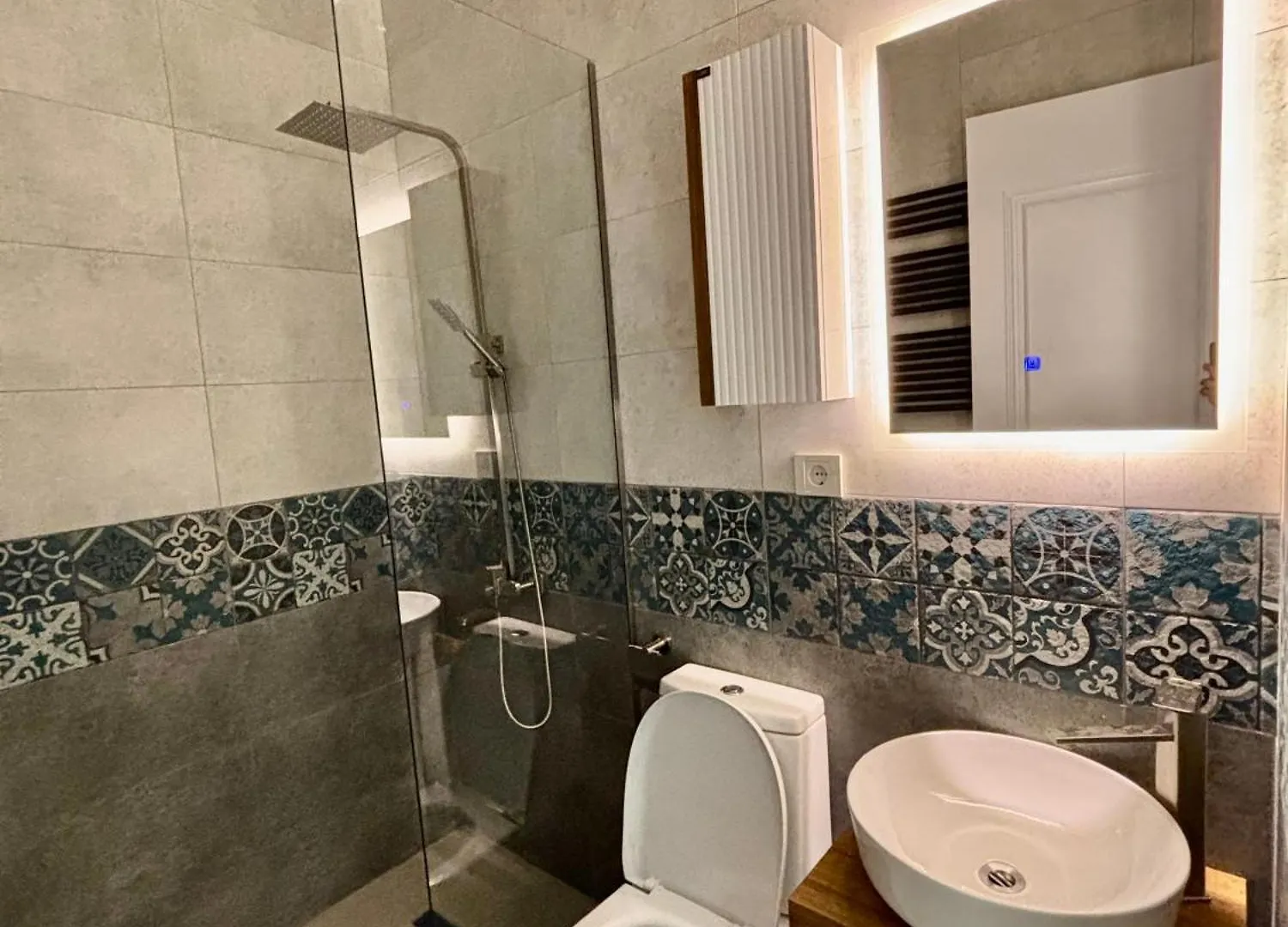 Apart-Hotel Ritmati Tbilisi 0*,  Georgien